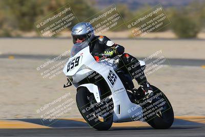 media/Jan-13-2024-SoCal Trackdays (Sat) [[9c032fe5aa]]/Turn 4 (135pm)/